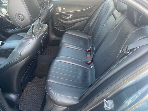 Used 2018 Mercedes-Benz E 300 4MATIC image 12