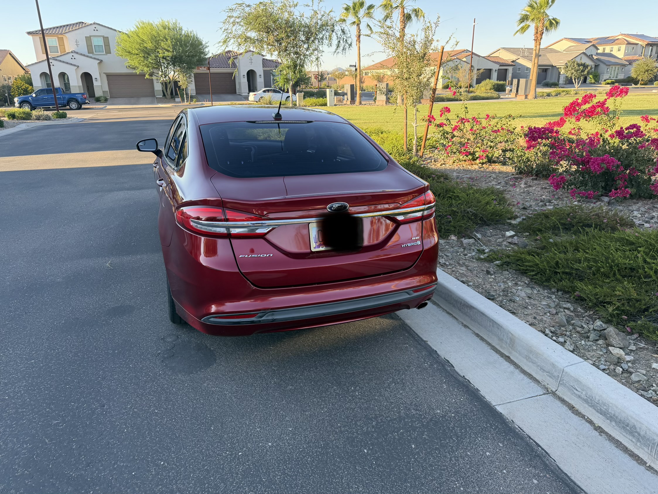 Used 2018 Ford Fusion SE FWD image 6