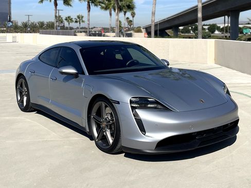 Used 2021 Porsche Taycan 4S AWD/4WD image 8