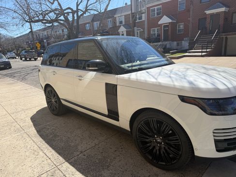 Used 2021 Land Rover Range Rover P525 Westminster Edition image 1