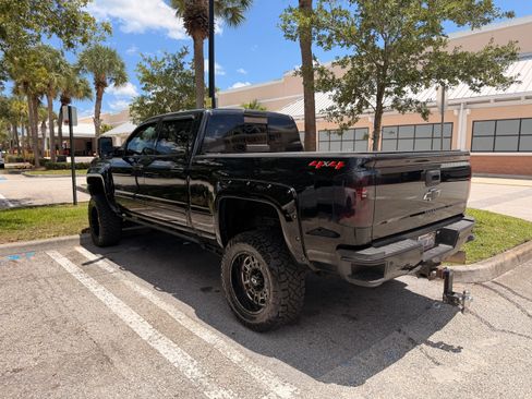 Used 2018 Chevrolet Silverado 2500 LTZ w/ Duramax Plus Package AWD/4WD image 15