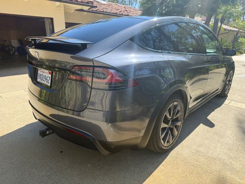 Used 2022 Tesla Model X AWD/4WD image 6