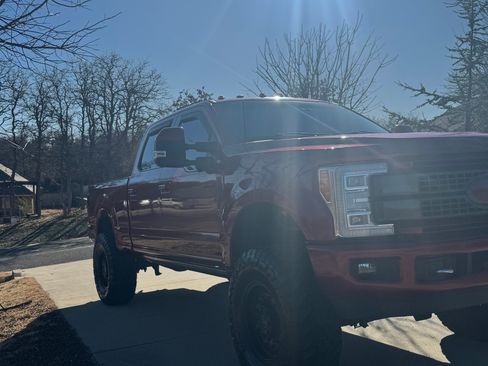 Used 2018 Ford F250 Platinum w/ Platinum Ultimate Package image 6