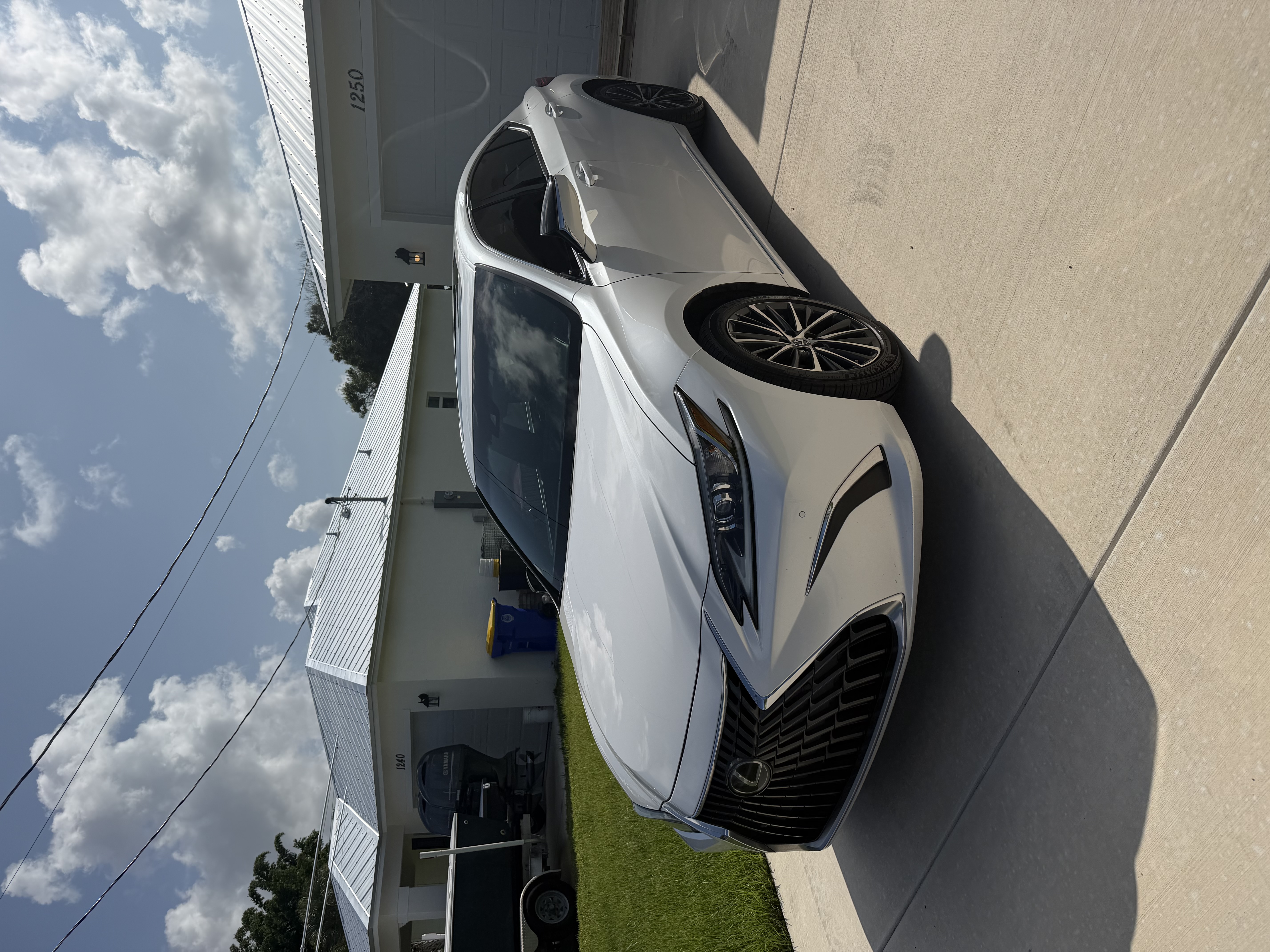 Used 2022 Lexus ES 350 w/ Premium Package FWD image 5
