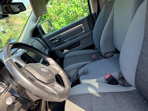 Used 2019 RAM 1500 Warlock AWD/4WD image 8