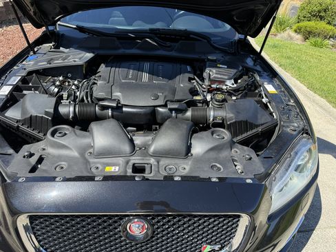 Used 2014 Jaguar XJ R LWB RWD image 15