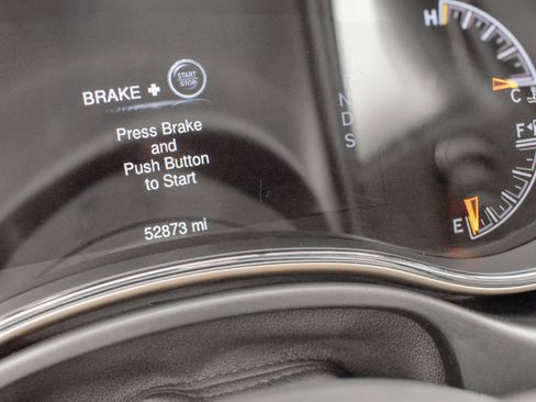 Used 2015 Jeep Grand Cherokee Limited image 10