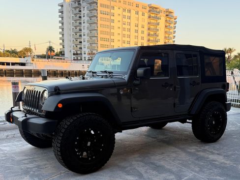 Used 2016 Jeep Wrangler Unlimited Sport w/ Quick Order Package 24S AWD/4WD image 22