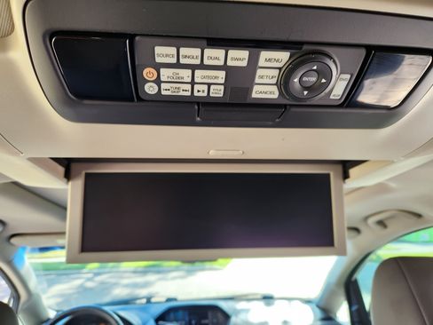 Used 2013 Honda Odyssey Touring Elite image 22