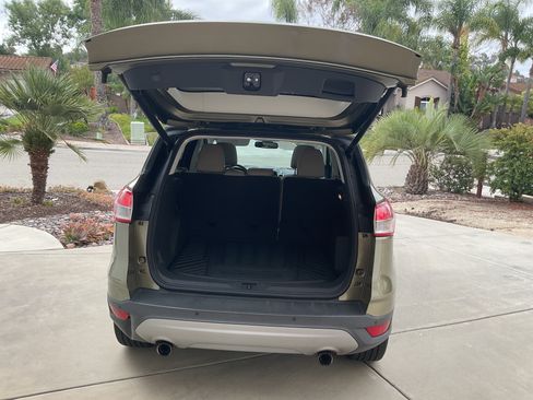 Used 2013 Ford Escape SEL FWD image 16
