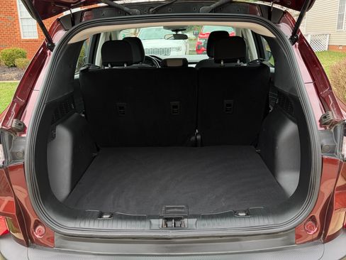 Used 2021 Ford Escape S image 10