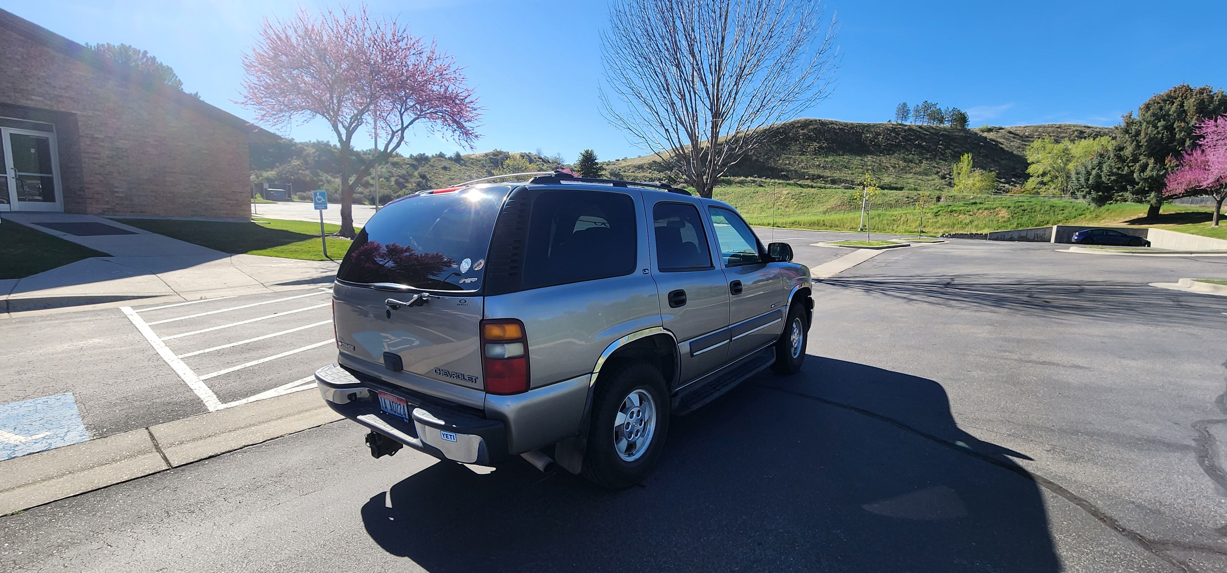 Used 2002 Chevrolet Tahoe LS AWD/4WD image 4