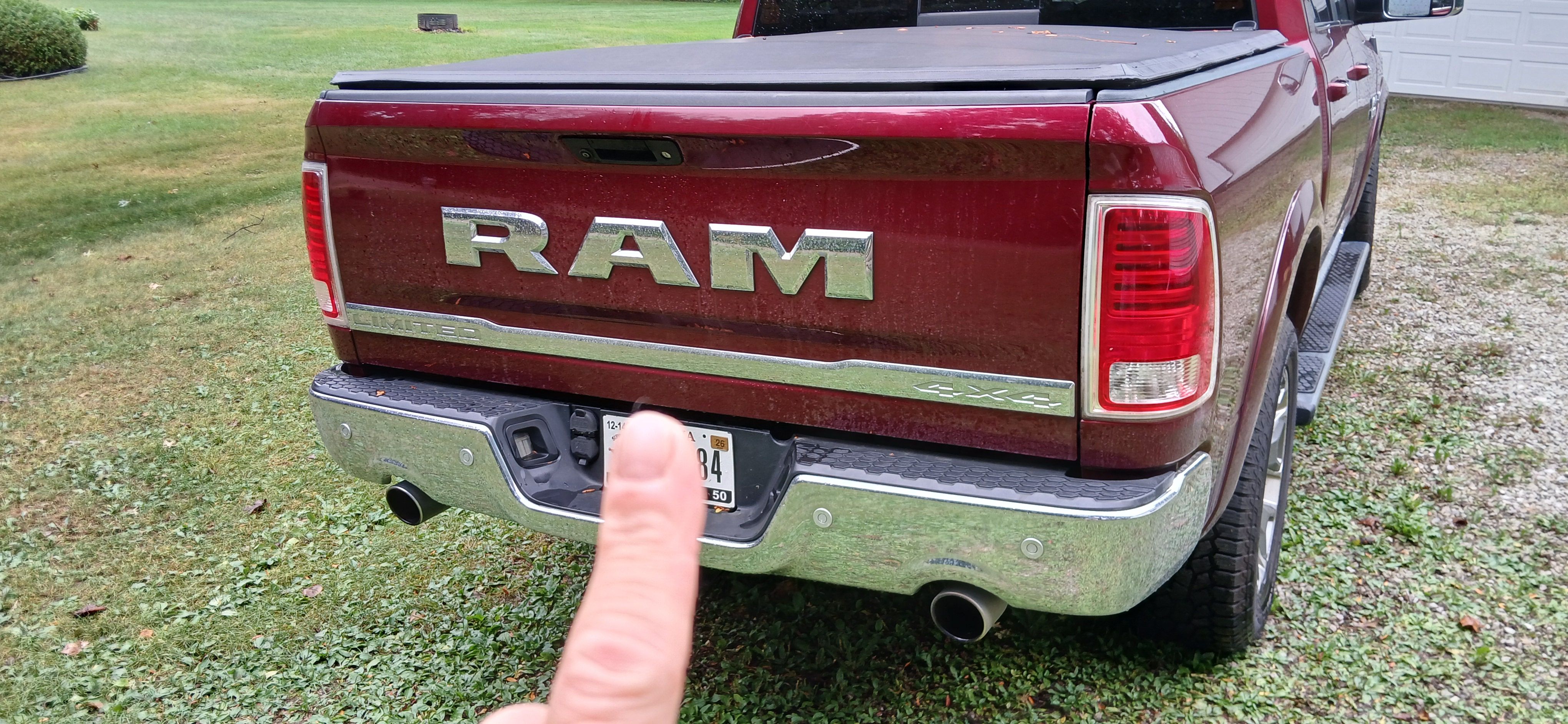 Used 2017 RAM 1500 Limited AWD/4WD image 18