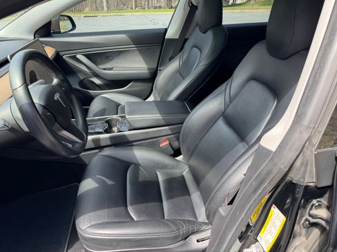 Used 2019 Tesla Model 3 Long Range image 6