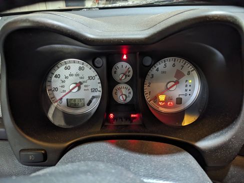 Used 2004 Mitsubishi Outlander XLS AWD/4WD image 13