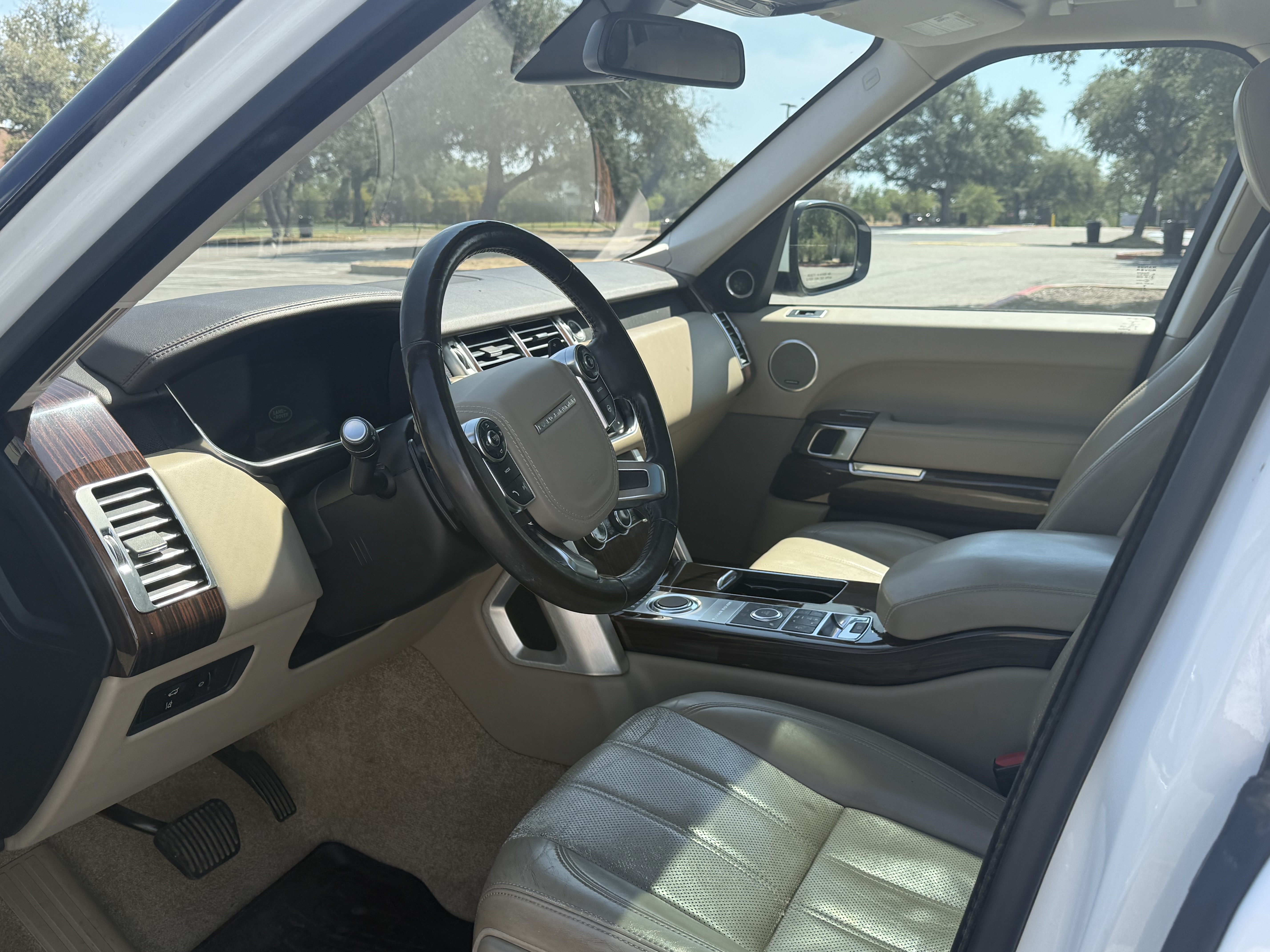 Used 2015 Land Rover Range Rover HSE AWD/4WD image 10