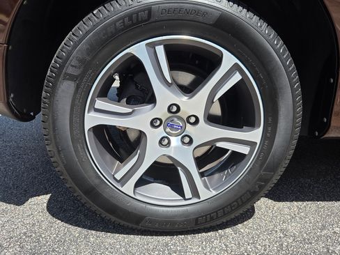 Used 2015 Volvo XC60 T6 Premier Plus AWD/4WD image 21