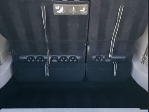 Used 2017 Chrysler Pacifica Touring-L image 14