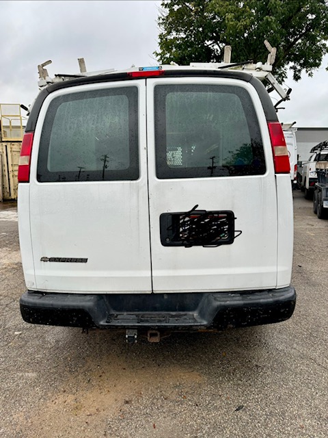 Used 2014 Chevrolet Express 2500 RWD image 5