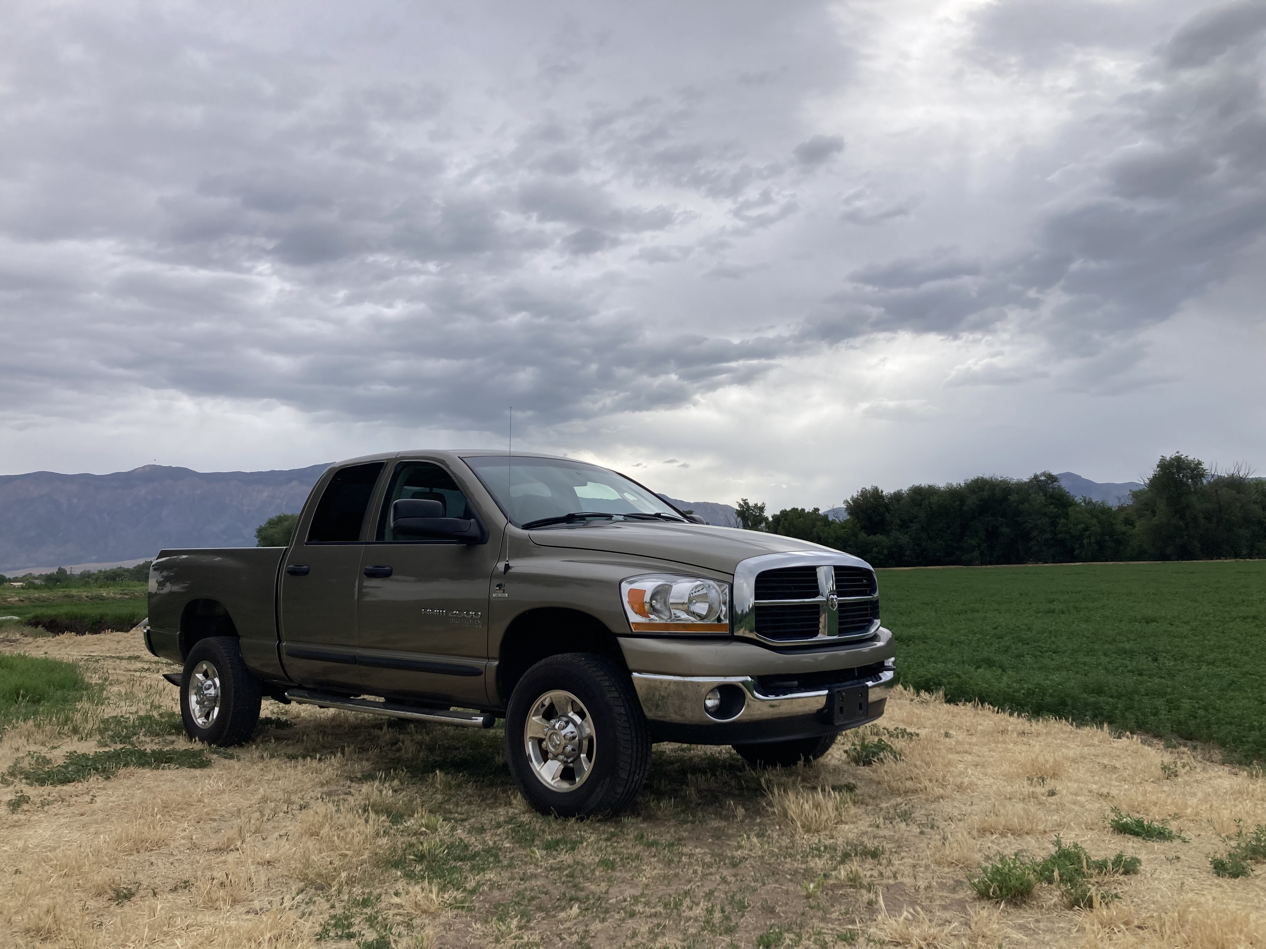 Used 2006 Dodge Ram 2500 Truck SLT w/ Quad Cab Big Horn Value Group AWD/4WD image 2