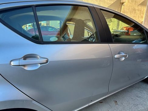 Used 2014 Toyota Prius C One FWD image 8