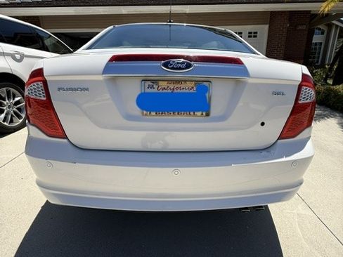 Used 2011 Ford Fusion SEL FWD image 9
