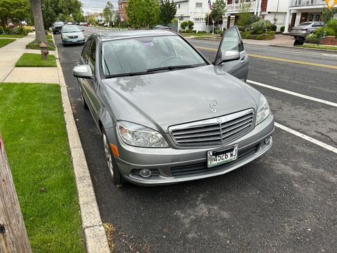 Used 2008 Mercedes-Benz C 300 4MATIC Sedan image 2