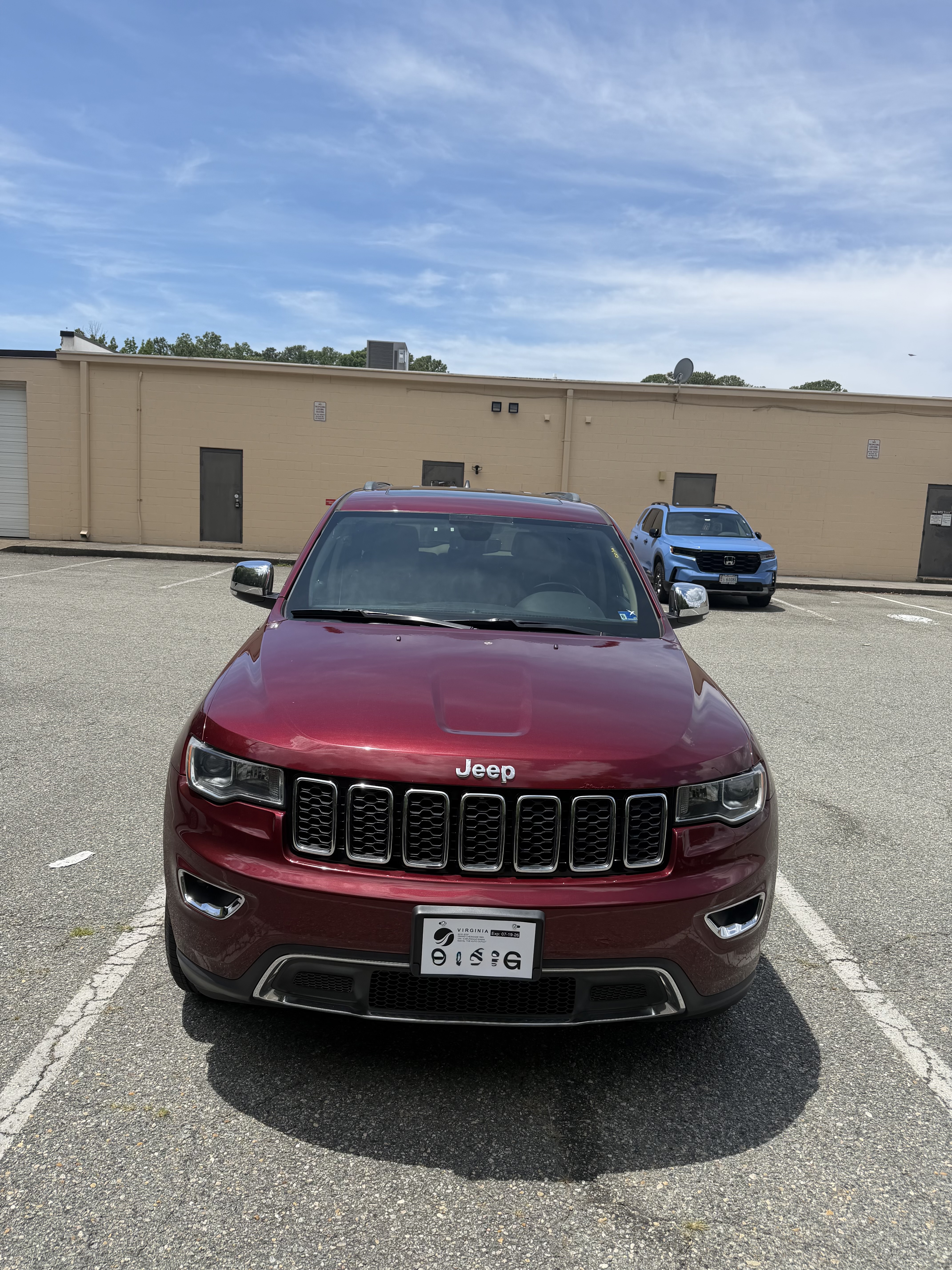 Used 2018 Jeep Grand Cherokee Limited AWD/4WD image 4