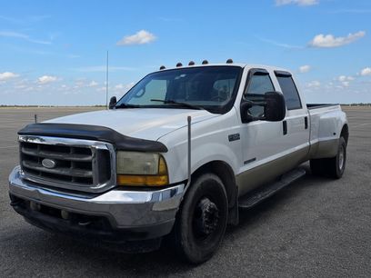 Used 2001 Ford F350 2WD Crew Cab DRW Super Duty