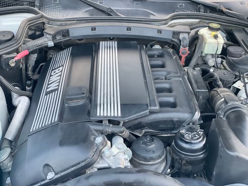 Used 2002 BMW Z3 2.5i RWD image 10
