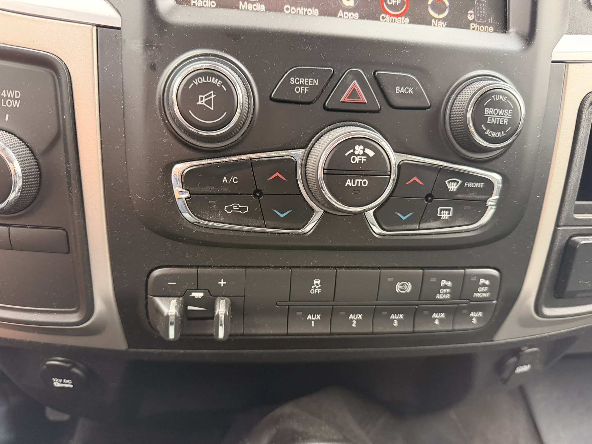 Used 2016 RAM 2500 Outdoorsman AWD/4WD image 9