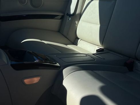 Used 2011 BMW 335i Convertible image 6