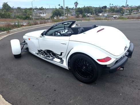 Used 2001 Plymouth Prowler RWD image 11