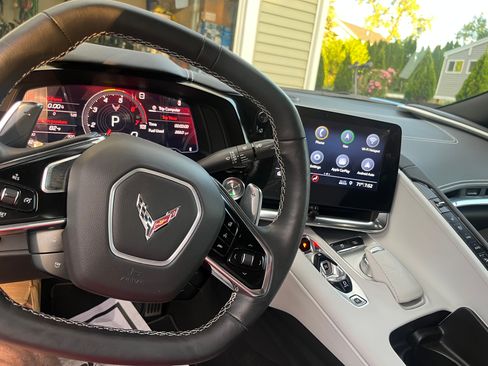 Used 2020 Chevrolet Corvette Stingray Preferred Cpe w/ 2LT Preferred Equipment Group RWD image 4