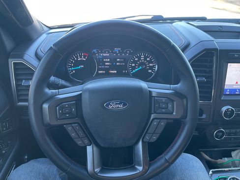 Used 2021 Ford Expedition Limited image 16