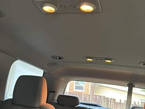 Used 2014 GMC Acadia SLE image 11