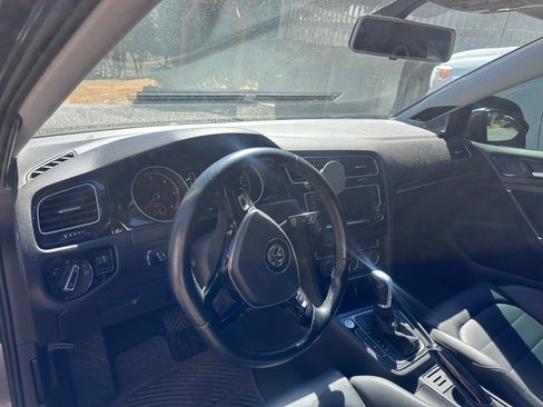 Used 2015 Volkswagen Golf TDI SEL FWD image 6