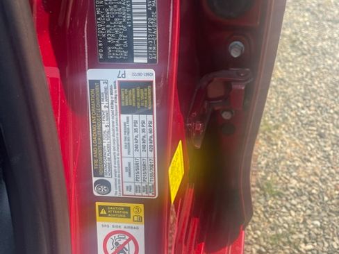 Used 2015 Toyota Camry SE FWD image 16