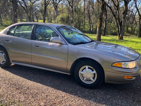 Used 2000 Buick Le Sabre Custom w/ Prestige Opt Pkg image 2