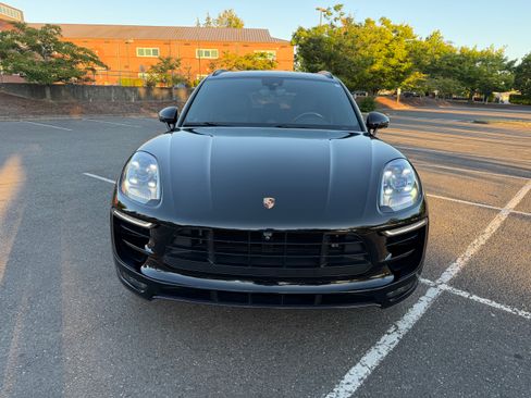 Used 2018 Porsche Macan GTS AWD/4WD image 10