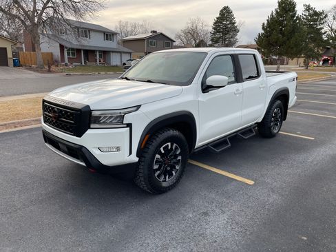 Used 2022 Nissan Frontier Pro-X image 10