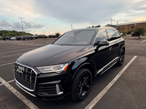Used 2021 Audi Q7 2.0T Premium w/ Convenience Package AWD/4WD image 2