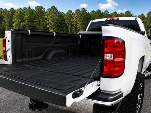 Used 2015 Chevrolet Silverado 2500 W/T w/ WT Convenience Package AWD/4WD image 5