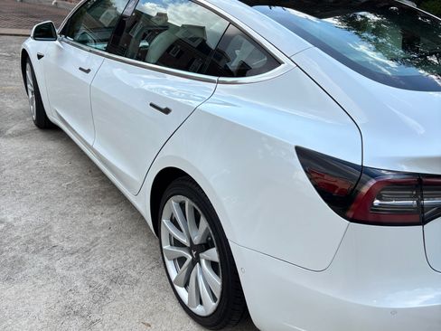 Used 2018 Tesla Model 3 Long Range image 4