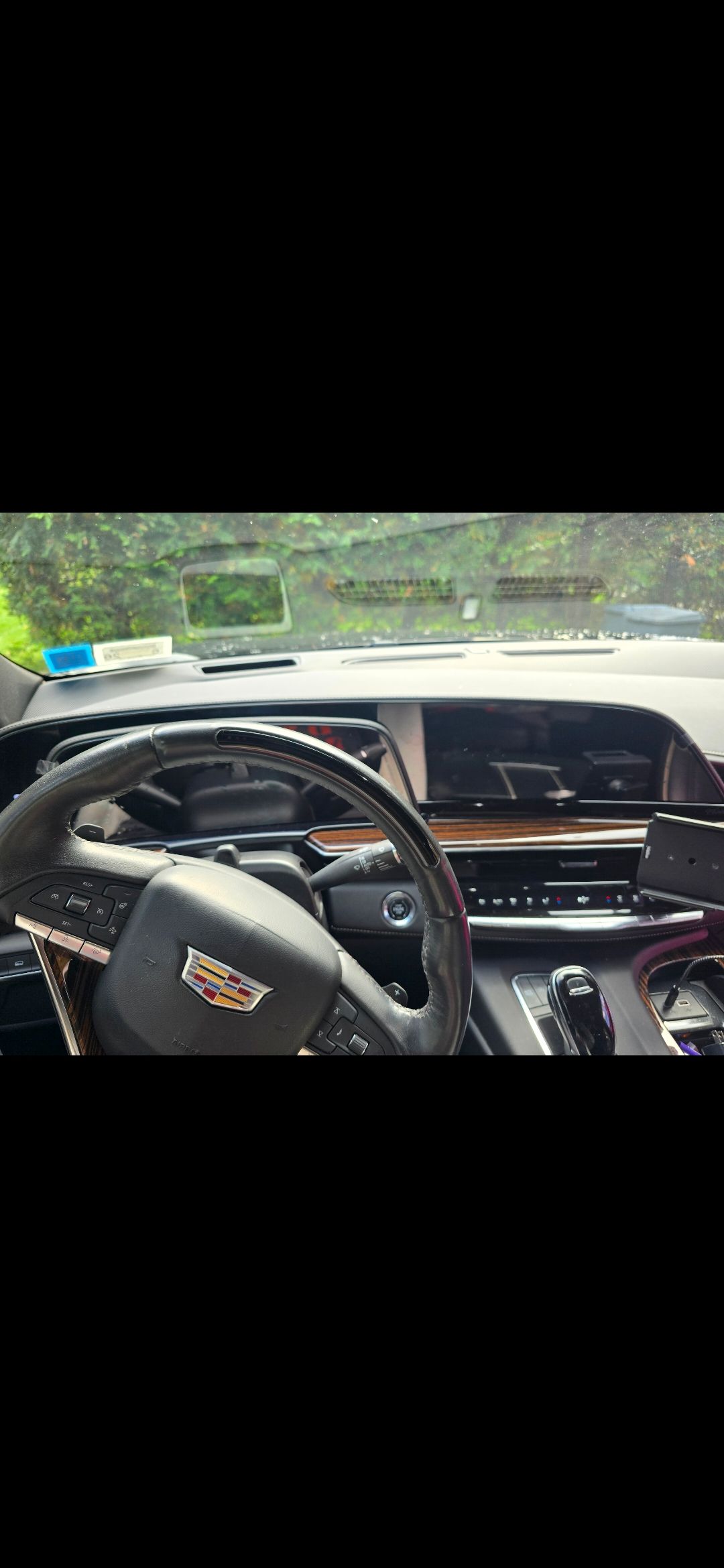 Used 2023 Cadillac Escalade ESV Premium Luxury w/ LPO, Floor Liner Package AWD/4WD image 17