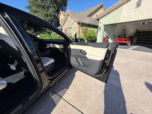 Used 2024 Tesla Model X Plaid AWD/4WD image 11