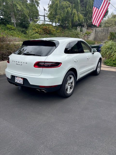 Used 2015 Porsche Macan S AWD/4WD image 2