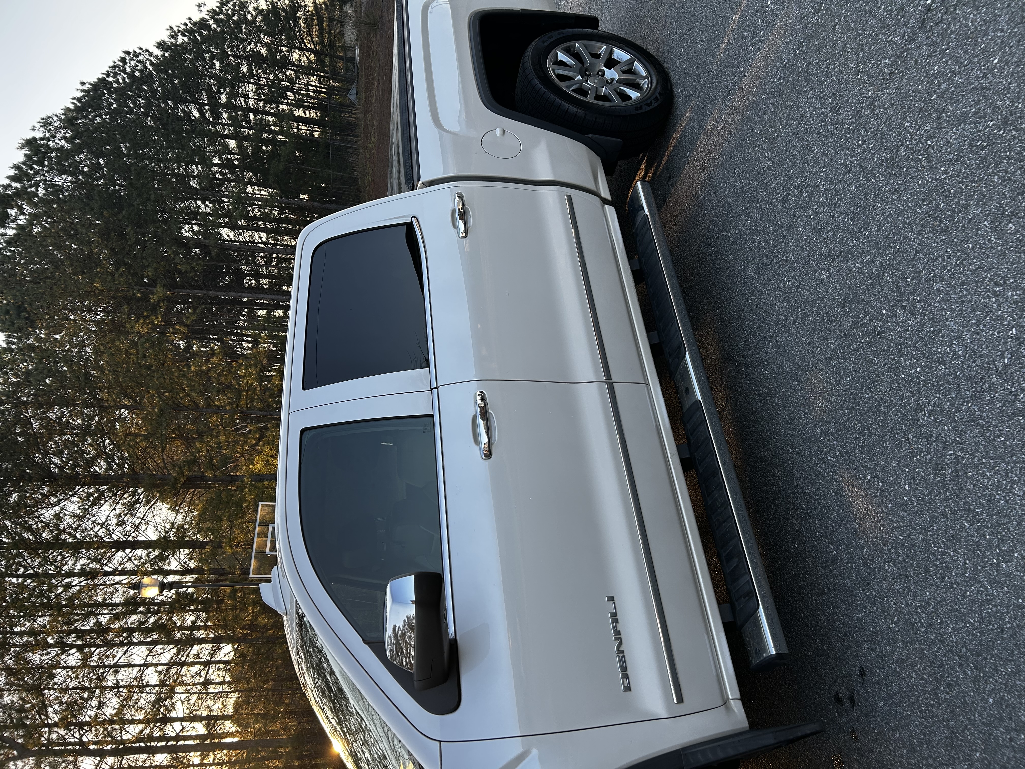 Used 2015 GMC Sierra 1500 Denali AWD/4WD image 23