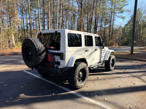 Used 2011 Jeep Wrangler Unlimited Sport image 5