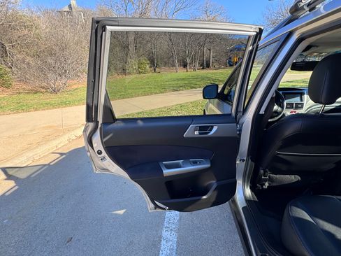 Used 2009 Subaru Forester 2.5XT Limited w/ Popular Equipment Group 1B image 17